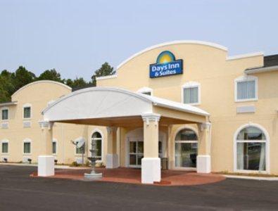 Days Inn & Suites By Wyndham Swainsboro Buitenkant foto